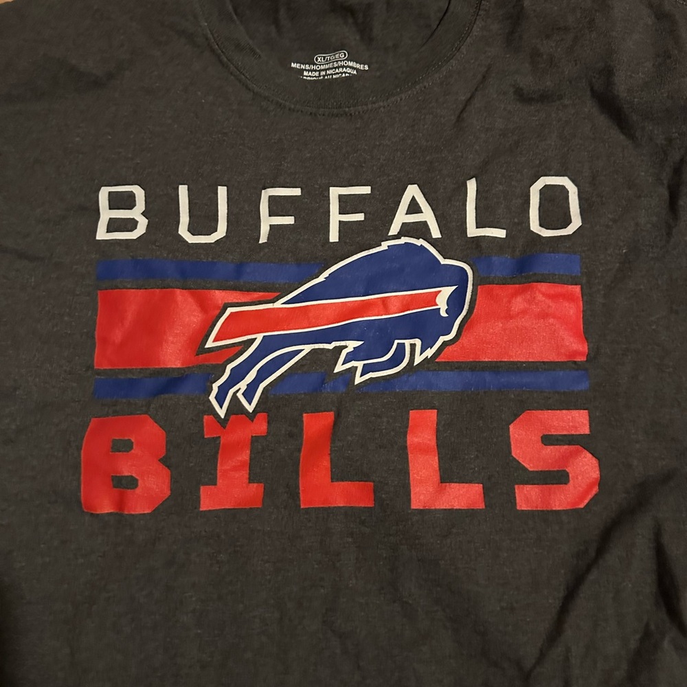Buffalo Bills Graphic T-Shirt - Picture 2 of 2